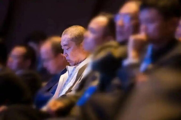 掌握这些股票委托交易技巧，让你在2025年不再错过每一个赚钱机会